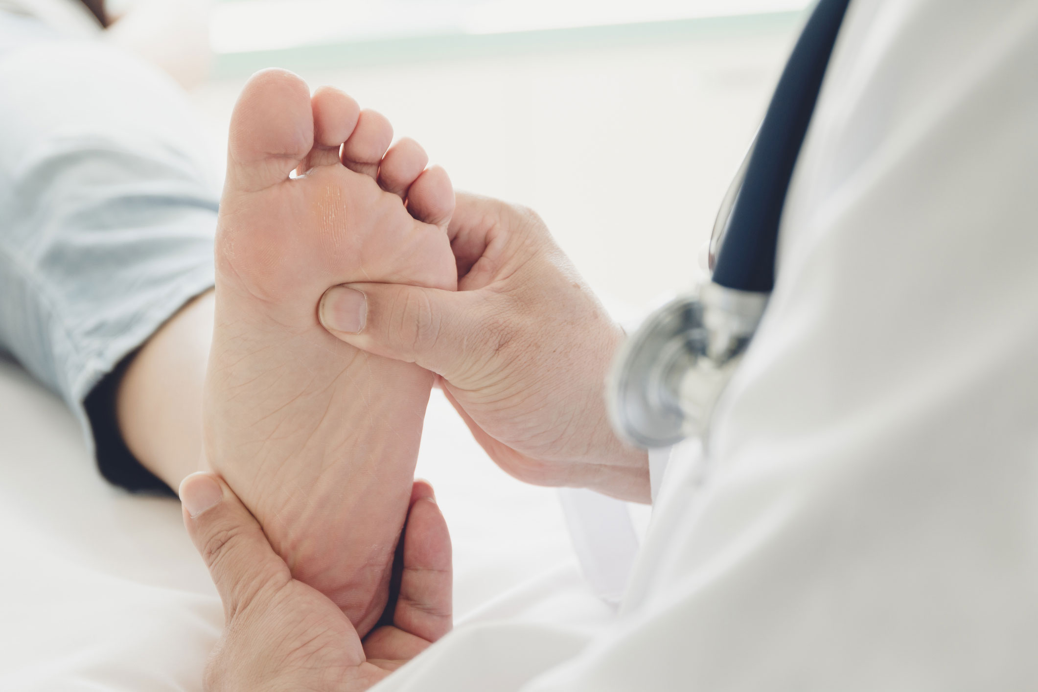 Ingrown nail treatment: Phenolisation (pheniolization)::::